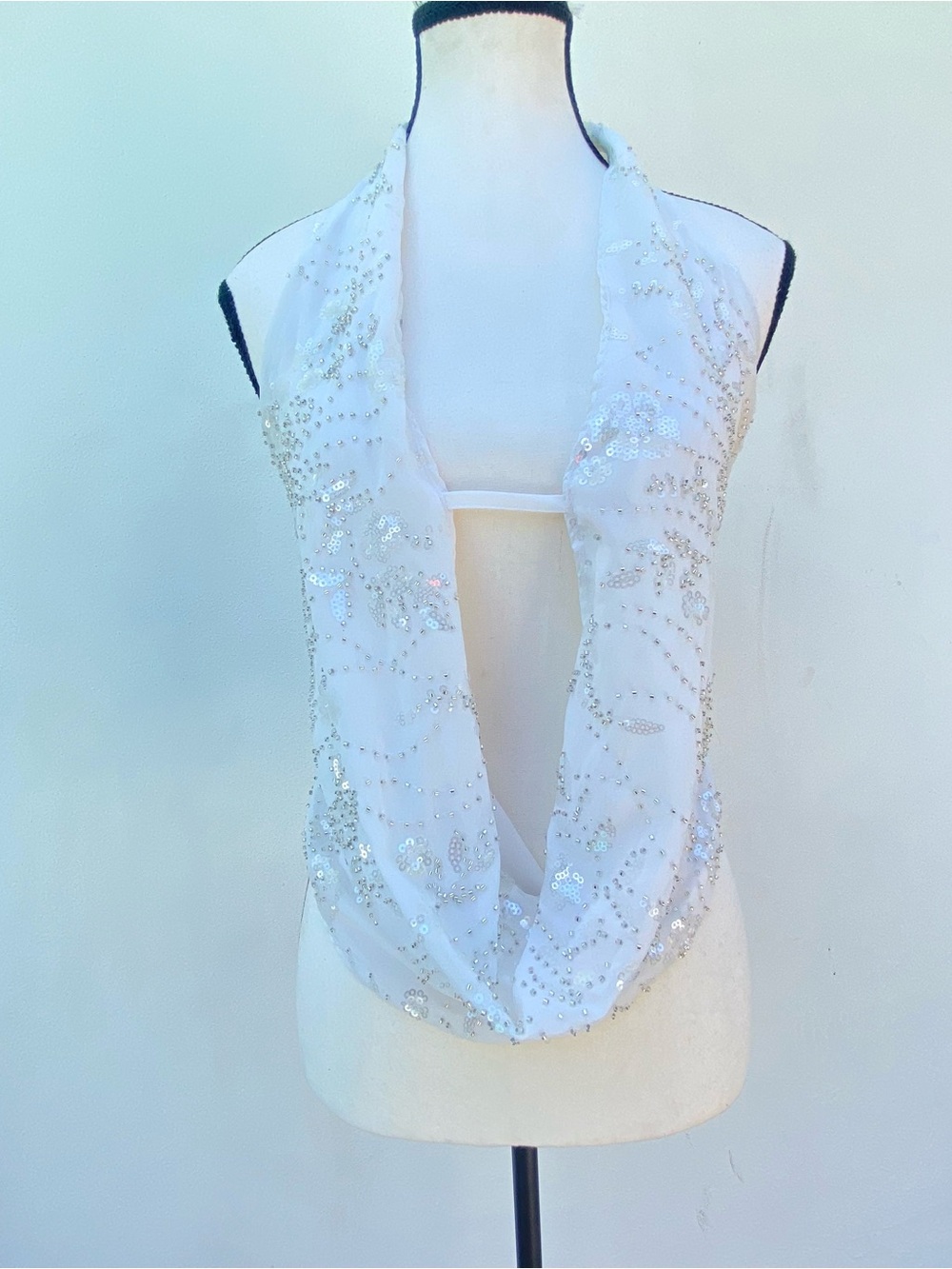 Y2K Ethereal White Beaded Front Cutout Halter Top Size S/M